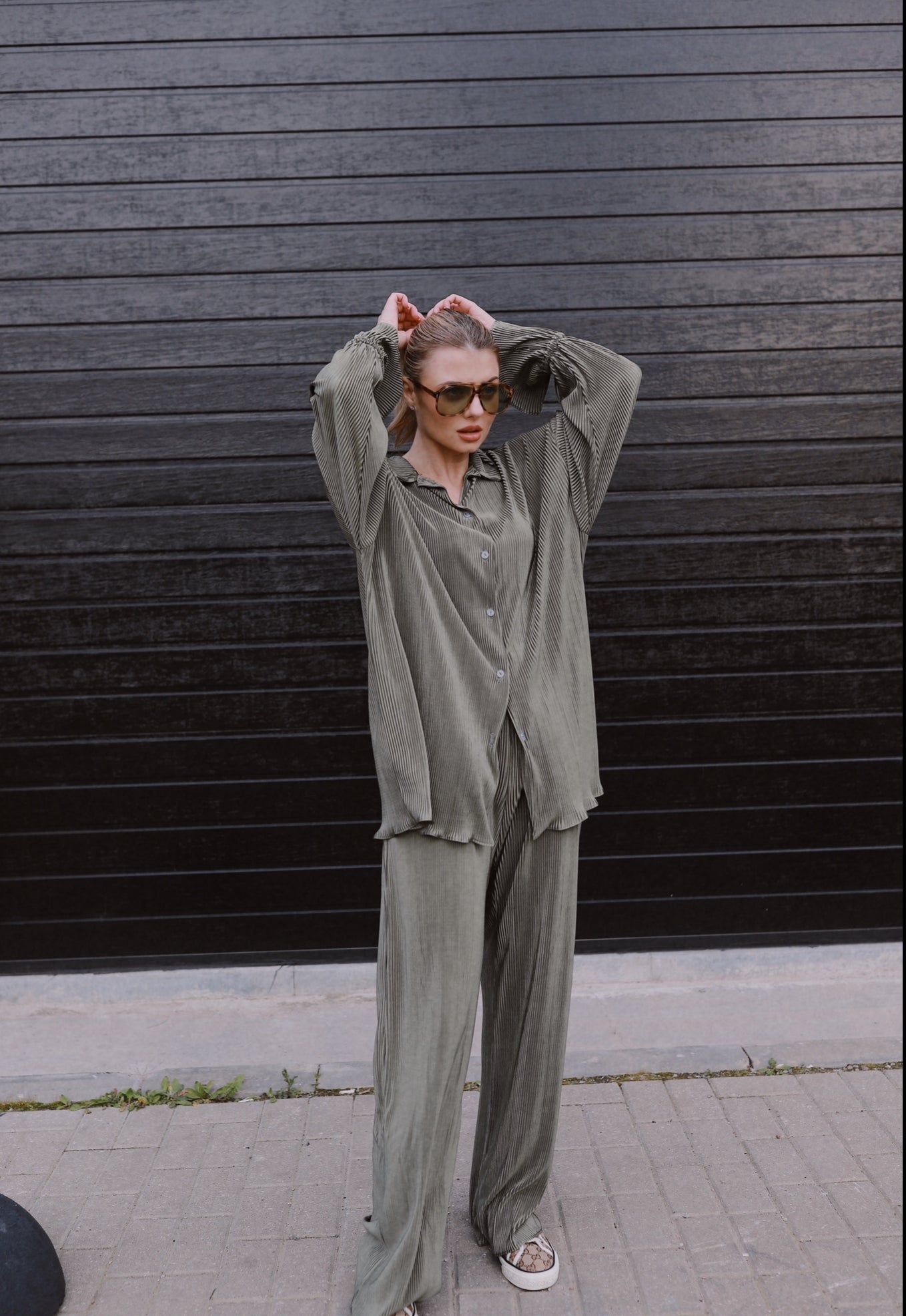 Plisse suit