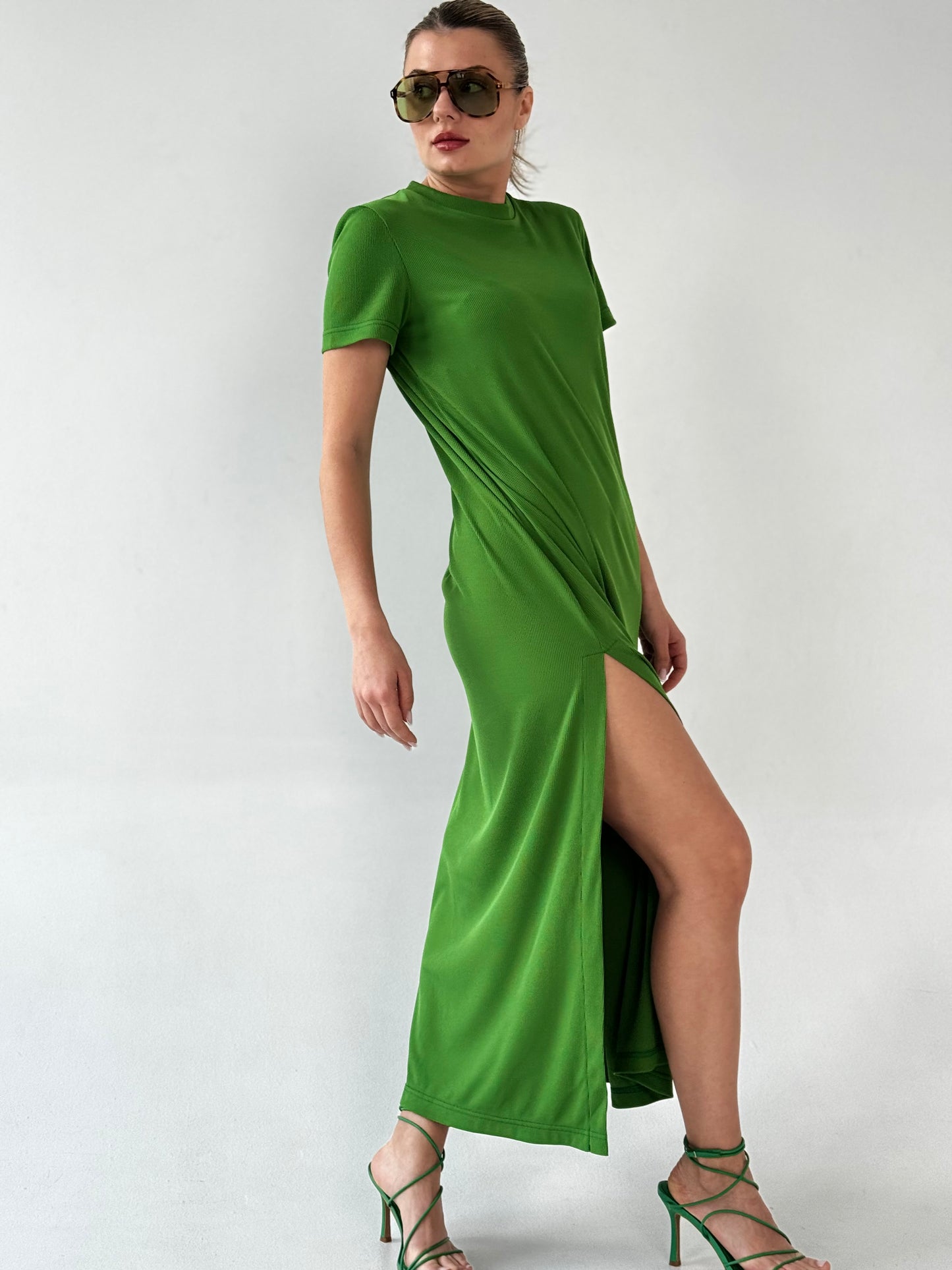Noodle dress with cuts