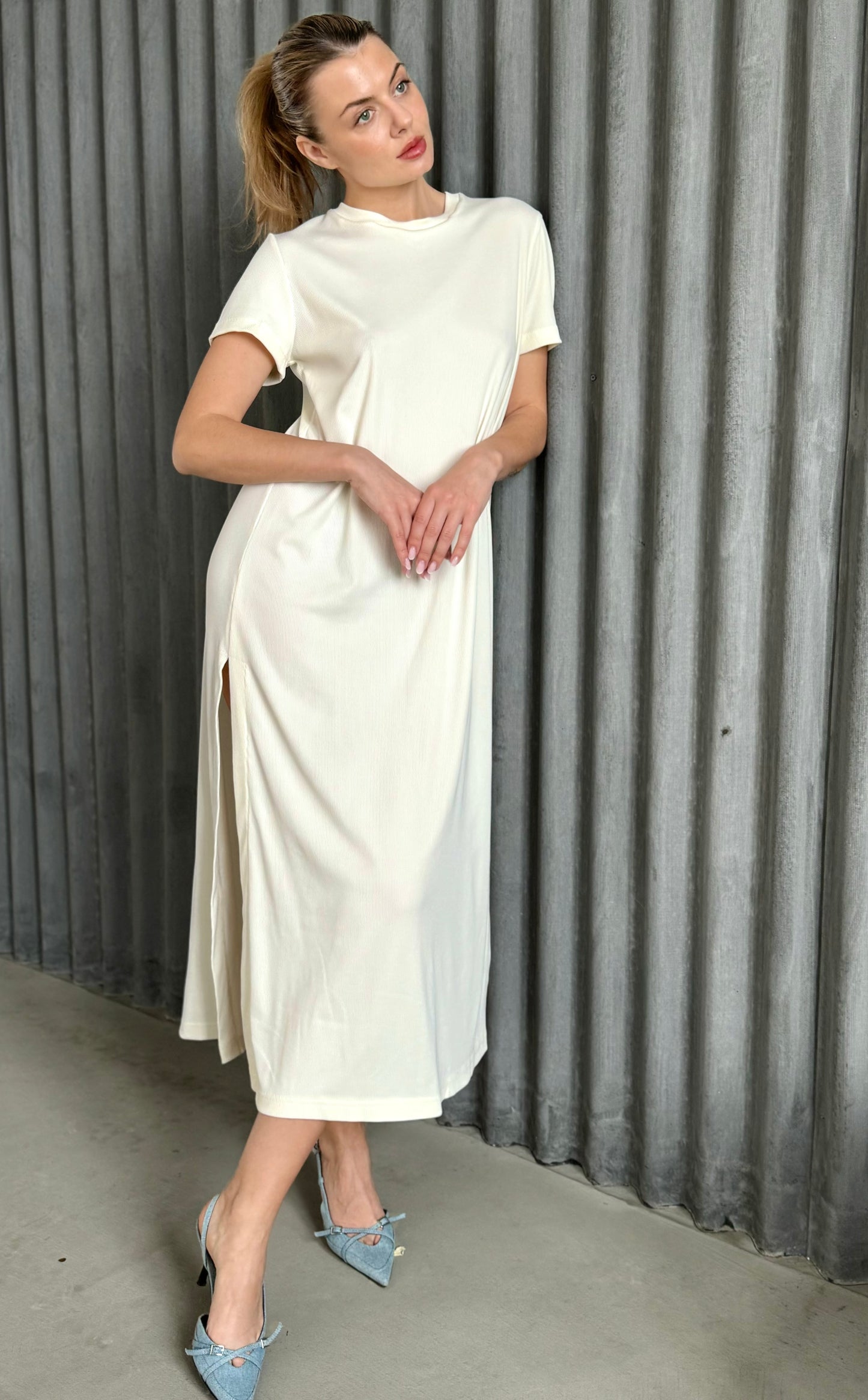 Noodle dress with cuts