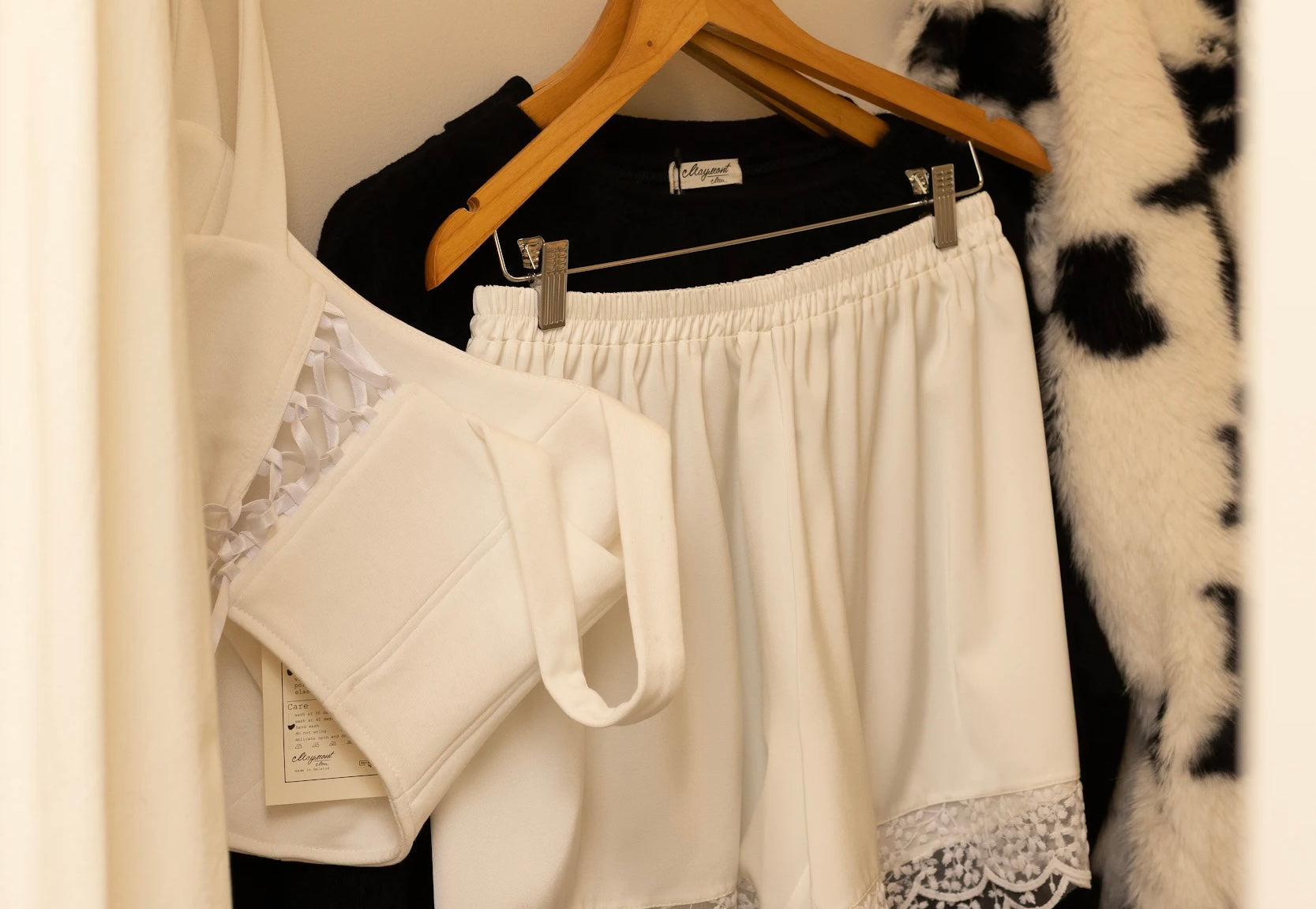 slider image slider_item_LE3Lzk