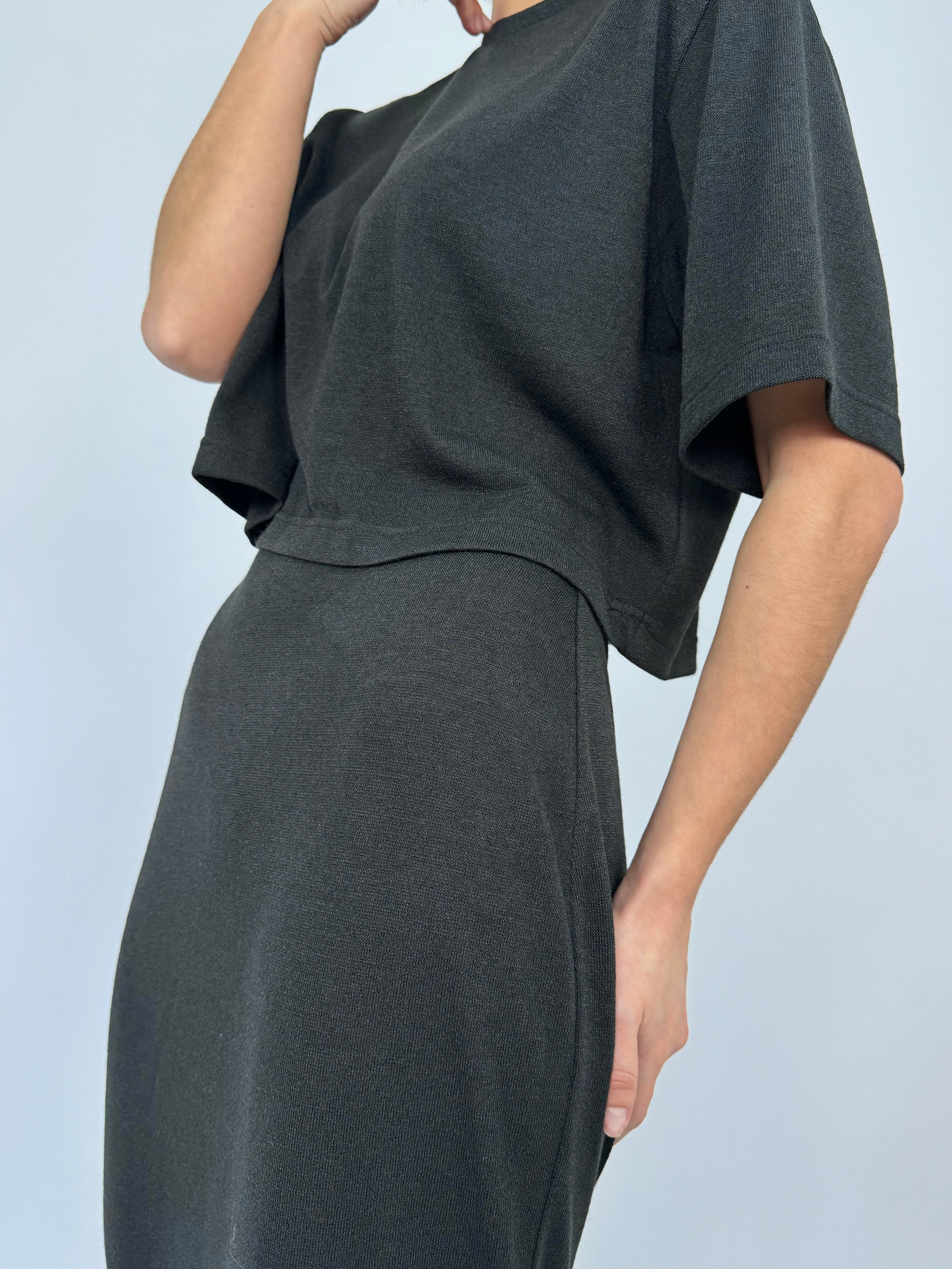 Knitted suit with skirt