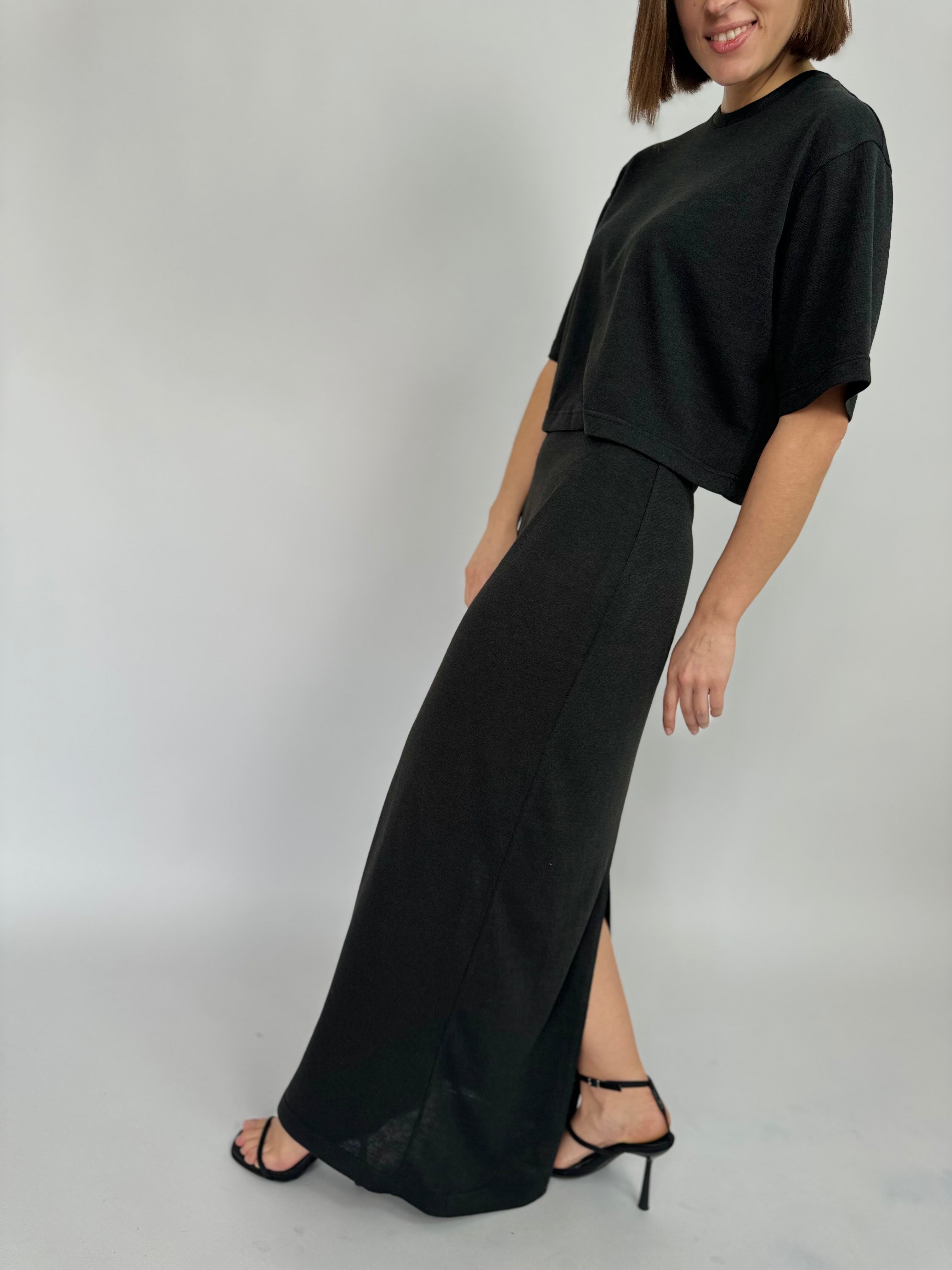 Knitted suit with skirt