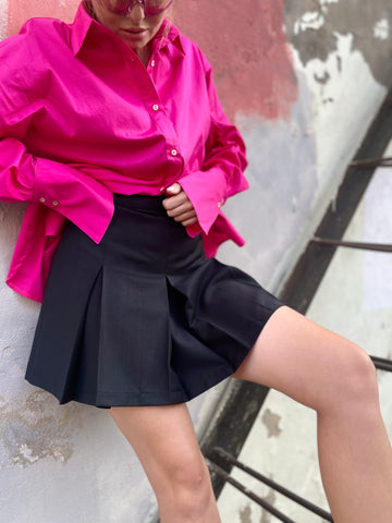 Shirt with wide calf