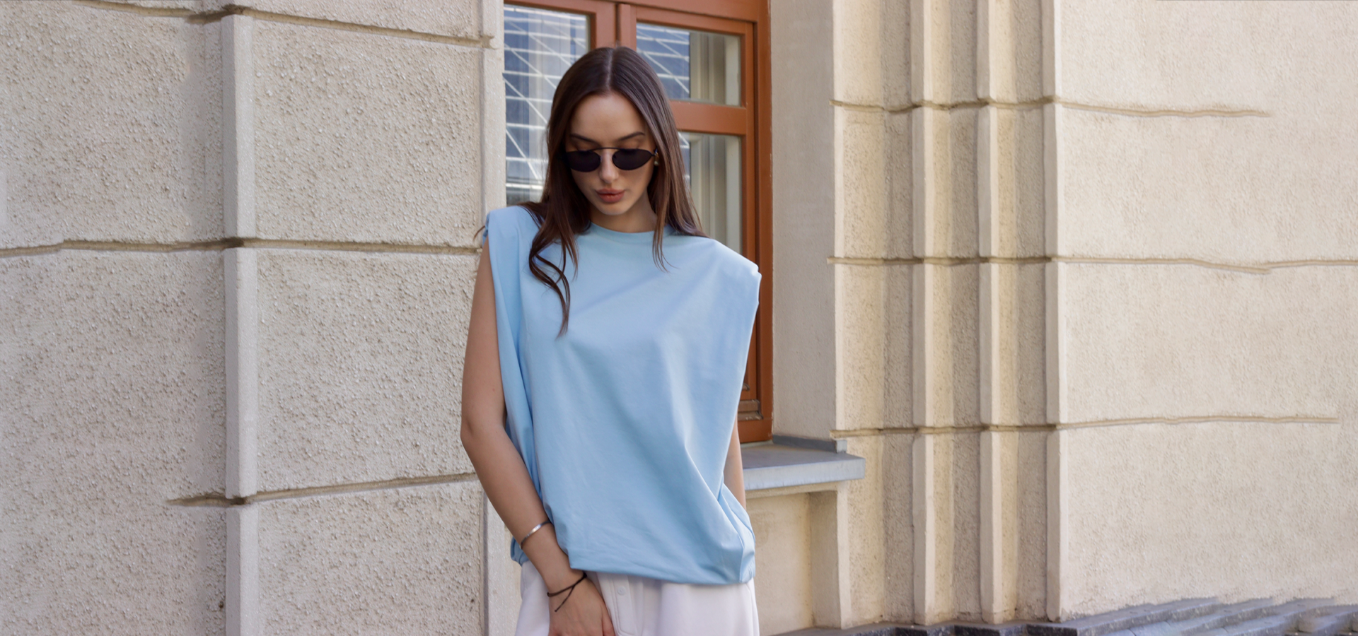 slider image slider_item_LE3Lzk